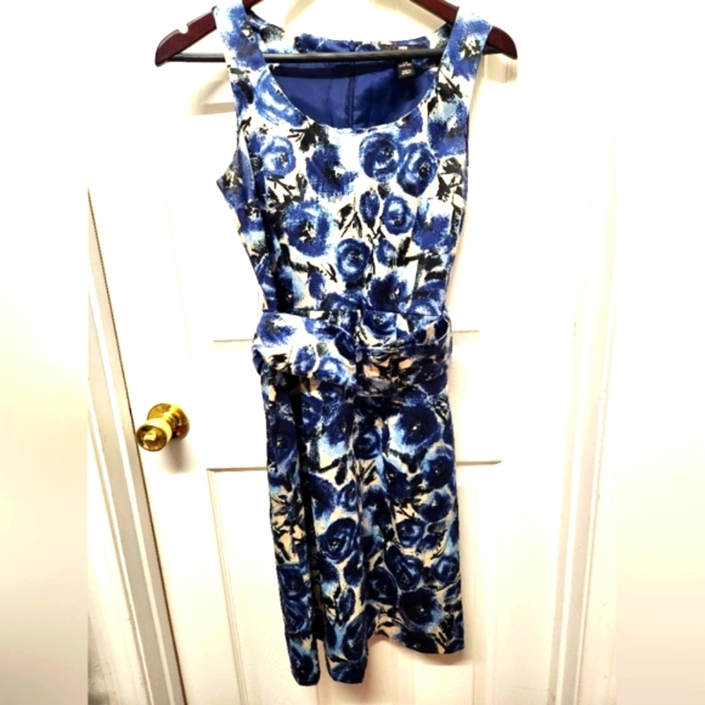 H&M Floral shift dress